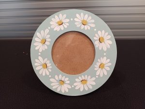 6/21 トールペイント 🌹写真立てにマーガレットを描きます ❁1日教室