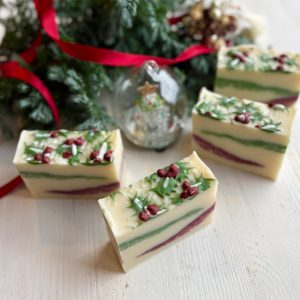 11/25　肌に優しい手作り石けん教室「つばきバターのクリスマス石けん」