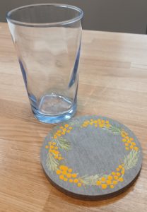 4/15　トールペイント『コースターにミモザを描きましょう』