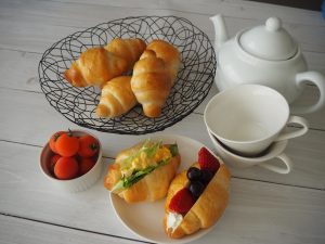 5/27(水)「バターロール」  会場：アトリエ・ウィークエンド（中央市山之神）※申込締切5/19